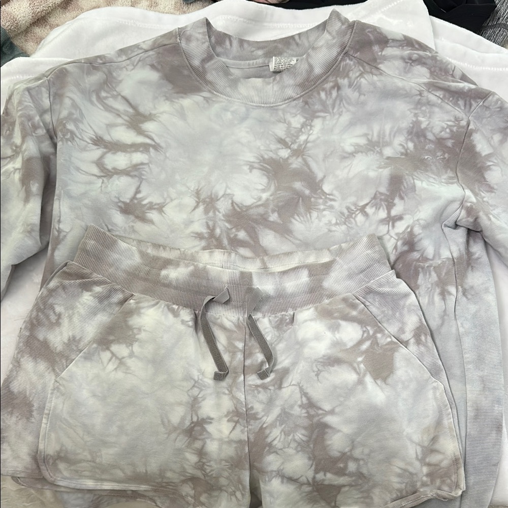 All in Motion Matching gray and white tie dye lounge set